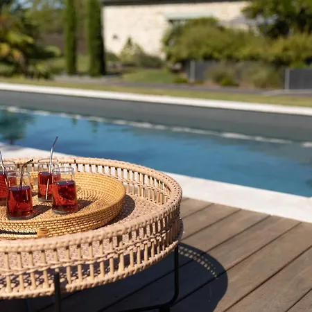Manoir De La Nogrie: Charming 5-star Estate With Private Access And Heated Pool * Val-d'Ize
